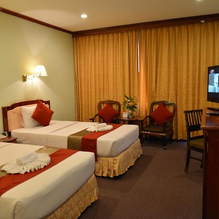 Angkor Hotel Сием Реап Екстериор снимка