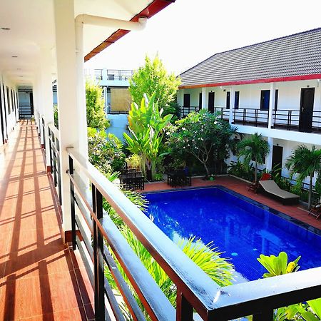Angkor Hotel Сием Реап Екстериор снимка