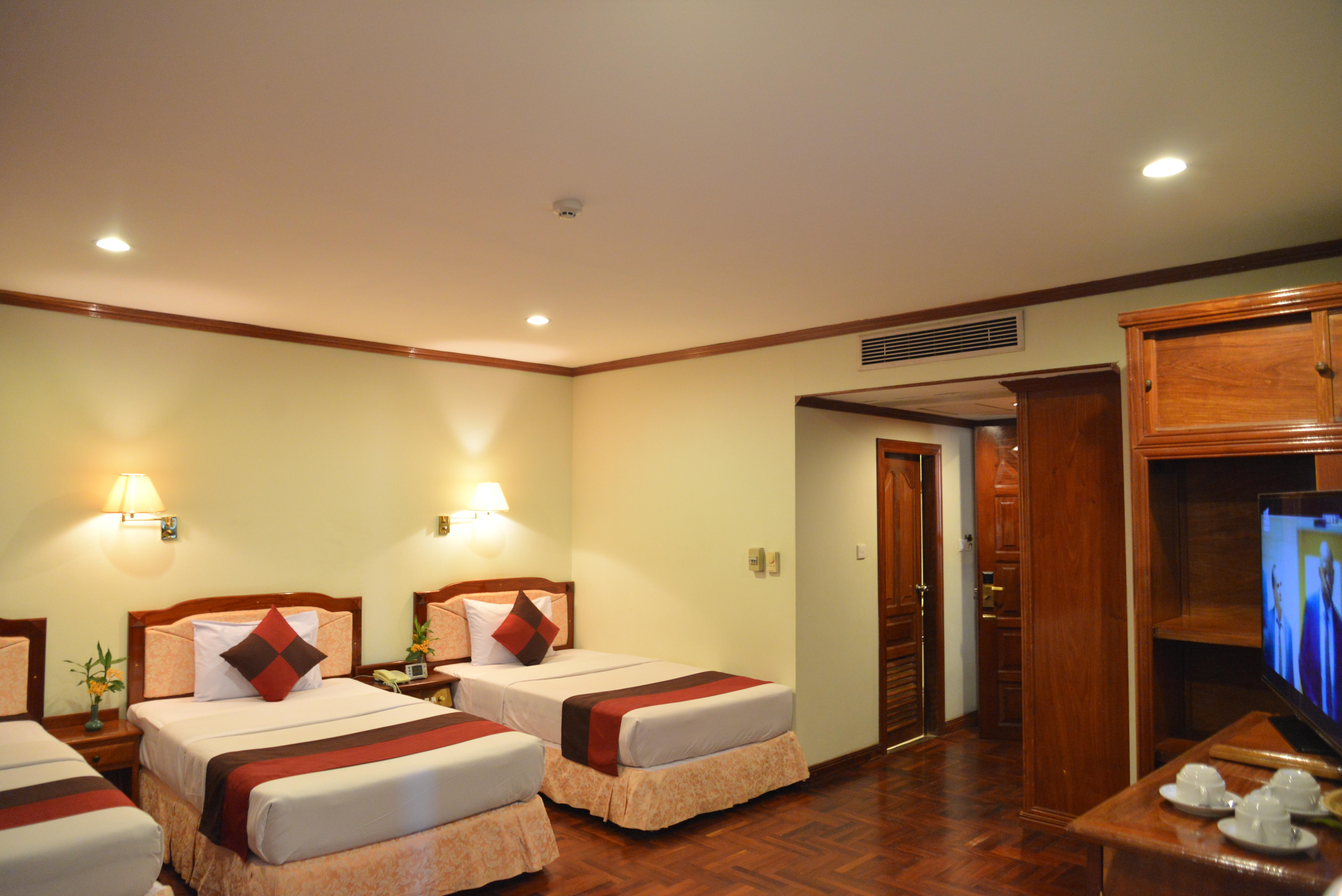 Angkor Hotel Сием Реап Екстериор снимка
