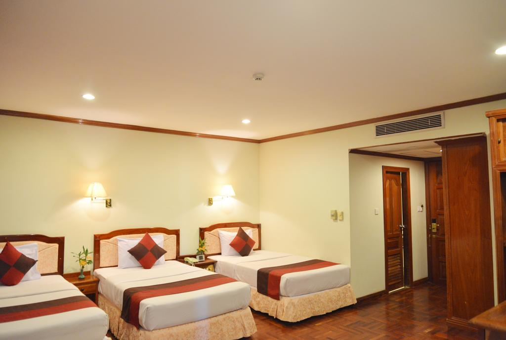 Angkor Hotel Сием Реап Екстериор снимка