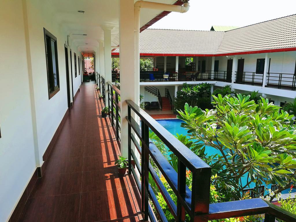 Angkor Hotel Сием Реап Екстериор снимка